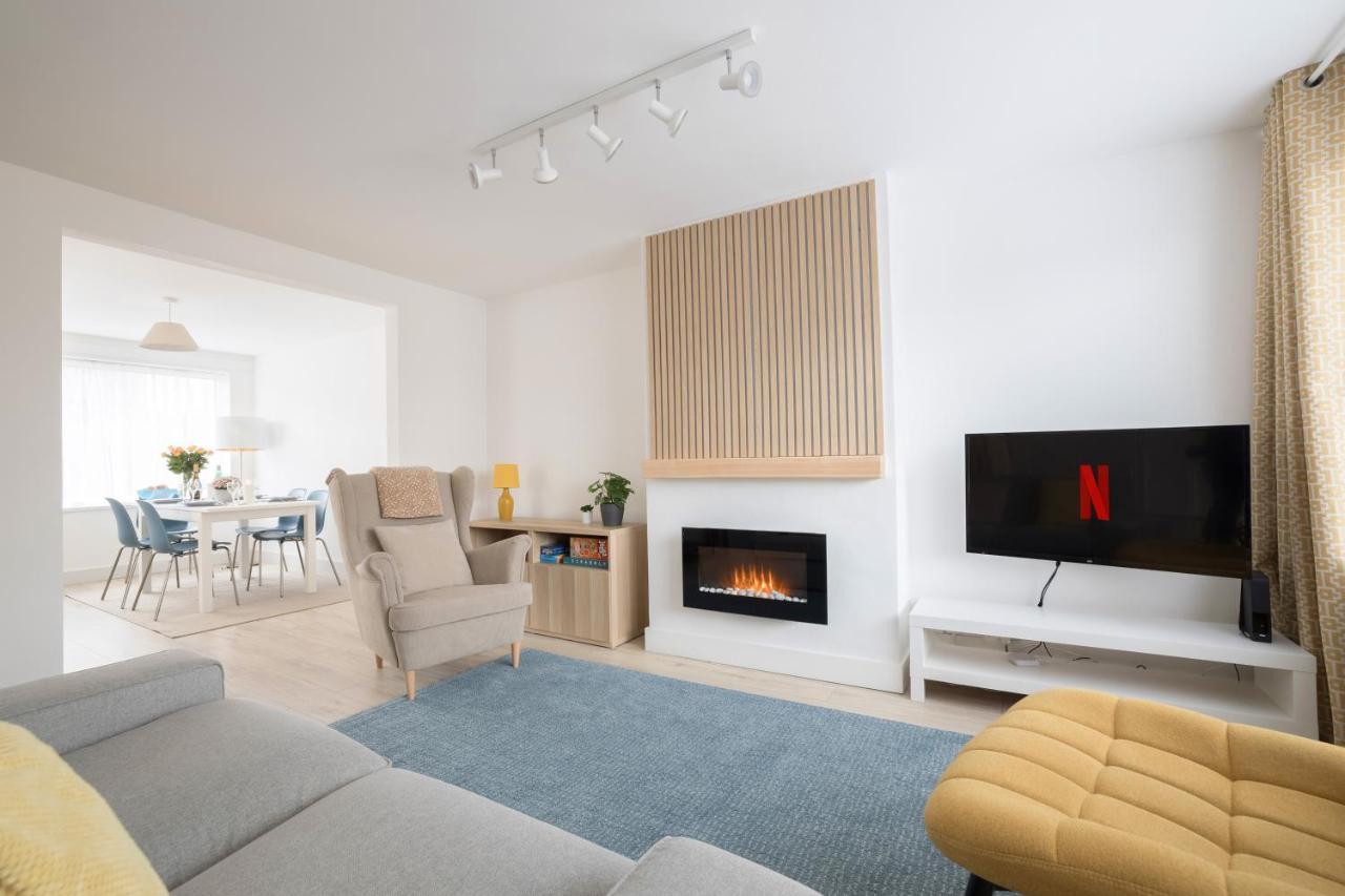 Elegant Home Mod Kitchen, Fast Wi-Fi, Free Parking Carrickfergus Exterior foto